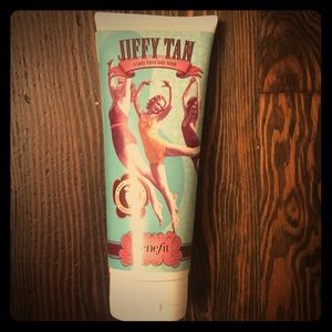 Benefit Jiffy Tan